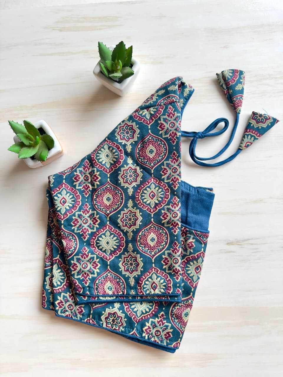 cotton-blouse-party-wear-fashion-trending