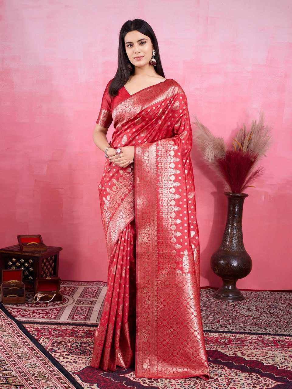banarasi-silk-saree-zari-traditional