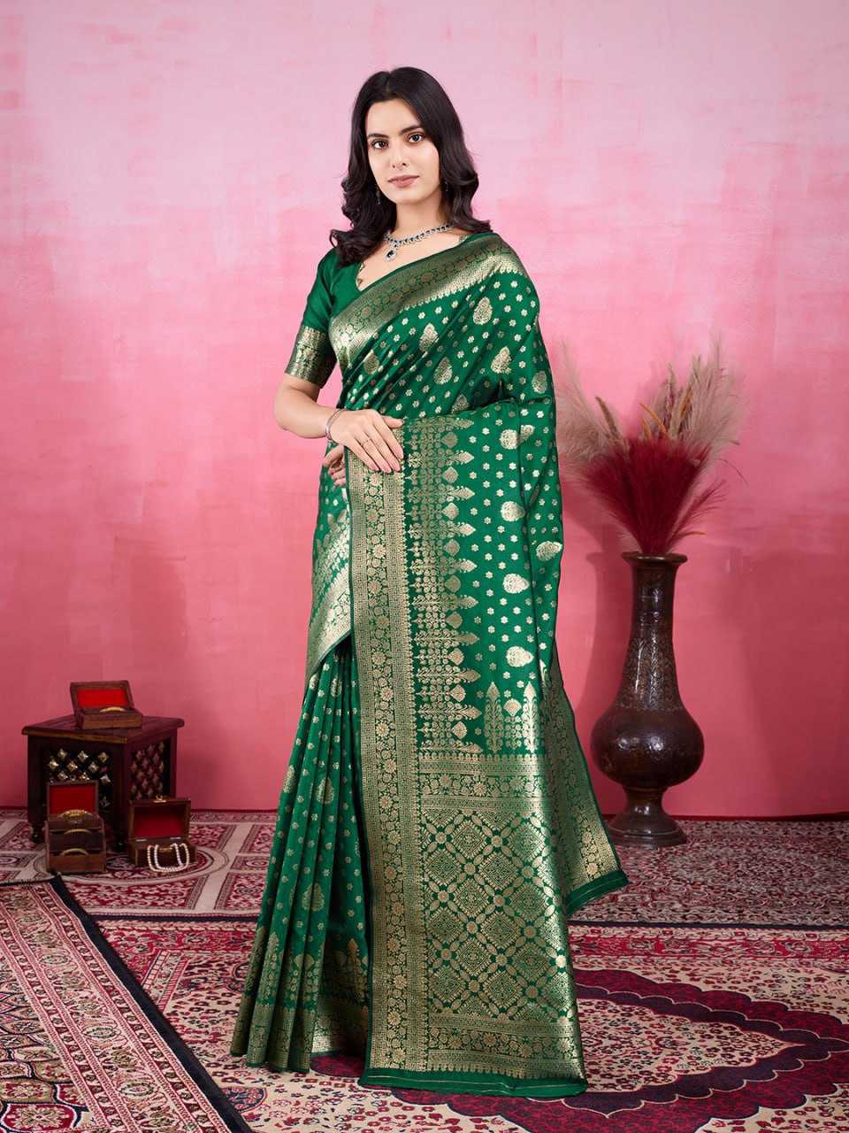 banarasi-silk-saree-zari-traditional