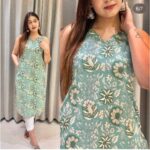 casual-festive-printed-kurti
