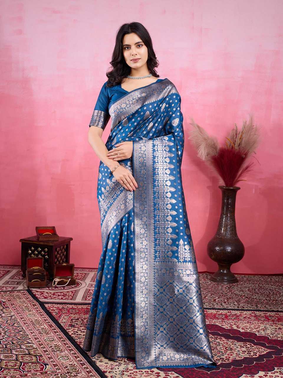 banarasi-silk-saree-zari-traditional