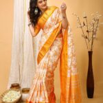 Traditional-saree-silk-banarasi-designer-zari-work